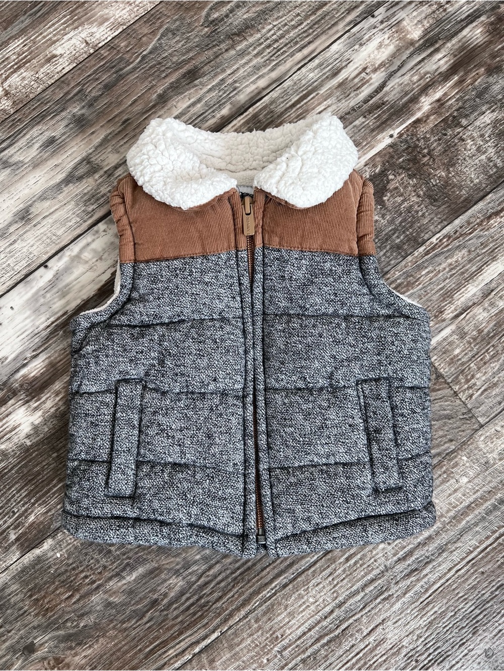 Kids Sherpa Collar Puffer Vest in Gray and Brown
